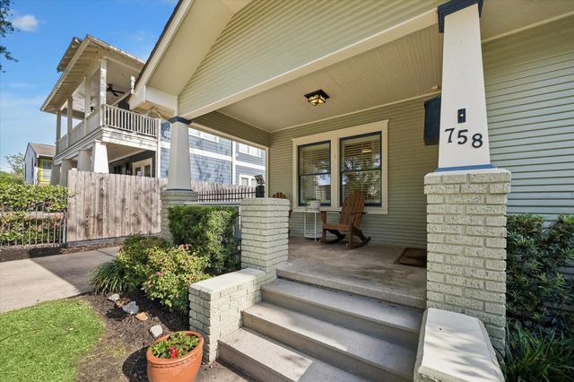 758 E 17th Street, Houston, TX 77008