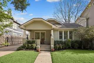 758 E 17th Street, Houston, TX 77008