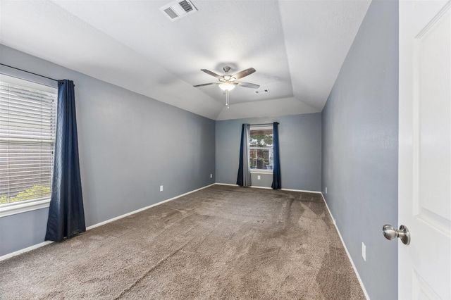 802 W Sealy Street, Alvin, TX 77511