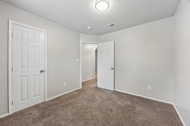 802 W Sealy Street, Alvin, TX 77511
