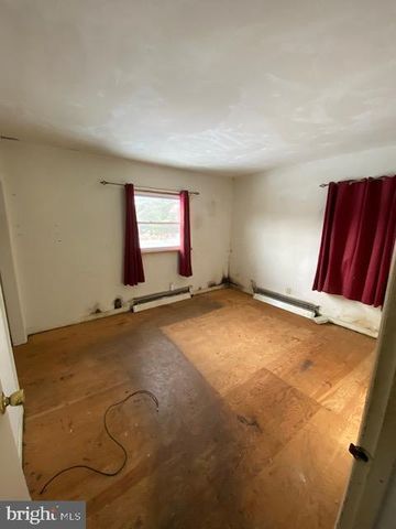 85 VISTA CIR, Etters, PA 17319