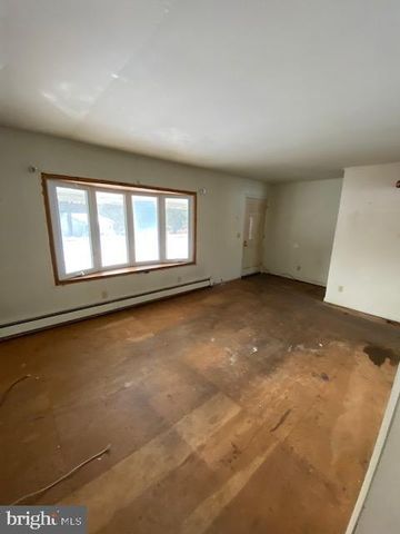 85 VISTA CIR, Etters, PA 17319