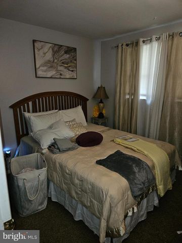 570 BRADFORD DR, Vineland, NJ 08360