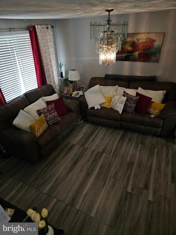 570 BRADFORD DR, Vineland, NJ 08360