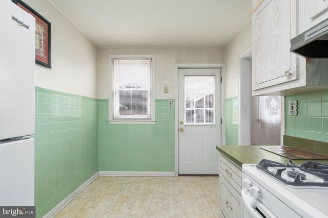 1016 CLAYTON RD, Wilmington, DE 19805