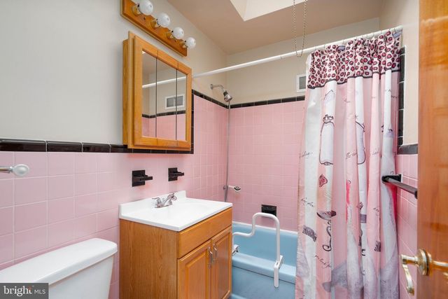 1016 CLAYTON RD, Wilmington, DE 19805