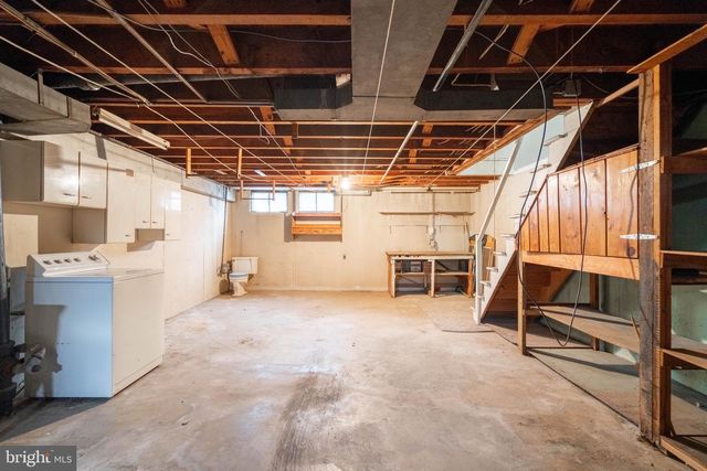 1016 CLAYTON RD, Wilmington, DE 19805