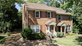 3273 Priest Woods Dr, Nashville, TN 37214