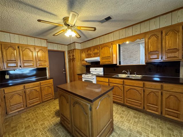 1308 W 12th Street, Cisco, TX 76437