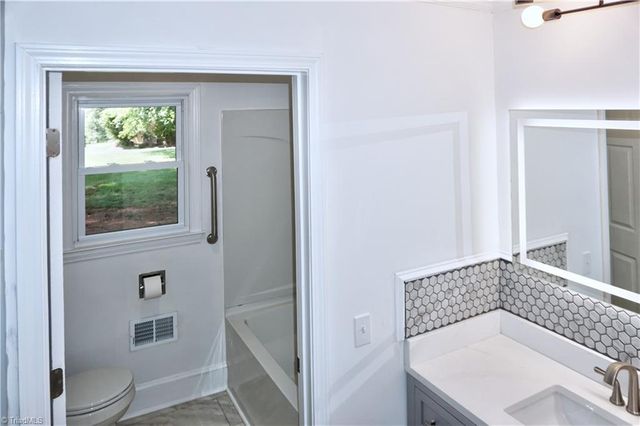 6004 Santa Maria Drive, Winston-salem, NC 27106