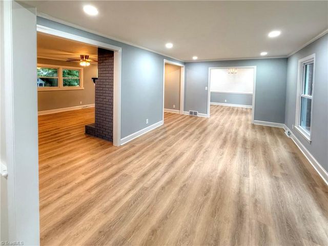 6004 Santa Maria Drive, Winston-salem, NC 27106
