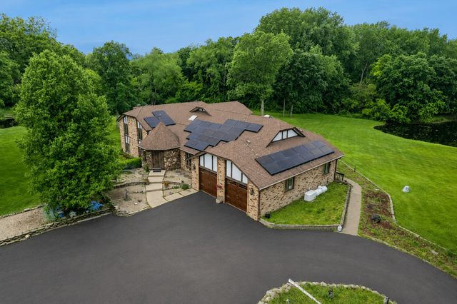 17N396 Binnie Lakes Trail, Dundee, IL 60118