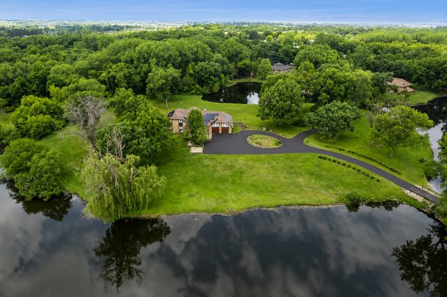 17N396 Binnie Lakes Trail, Dundee, IL 60118