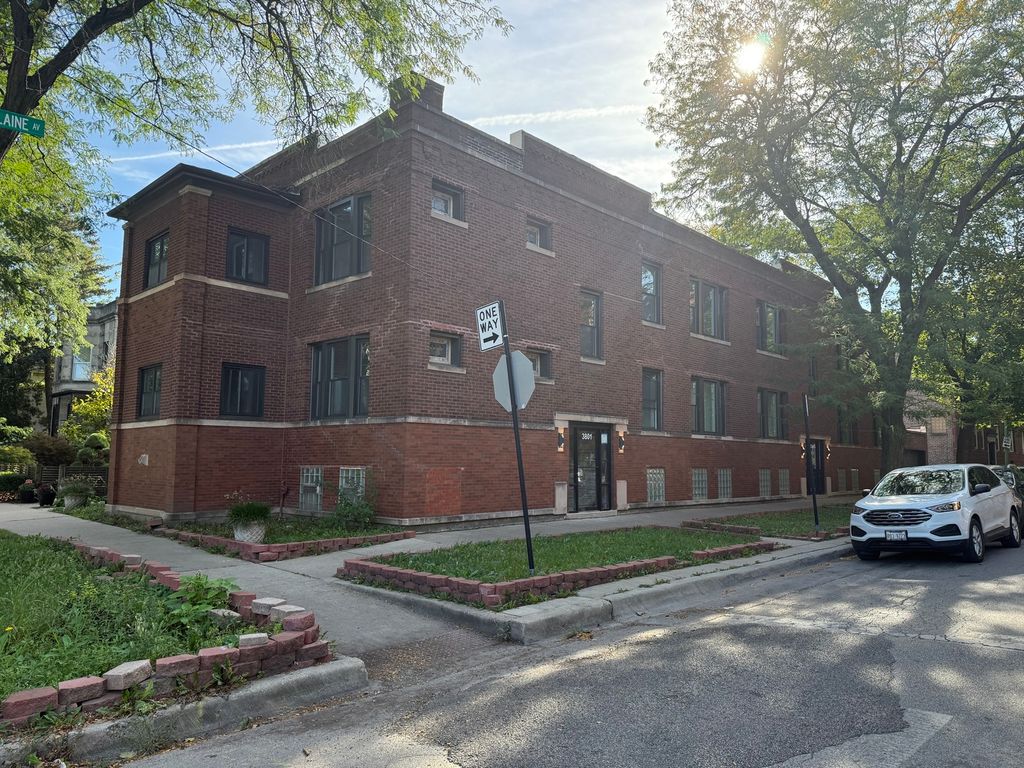 3801 W Belle Plaine Avenue 2, Chicago, IL 60618