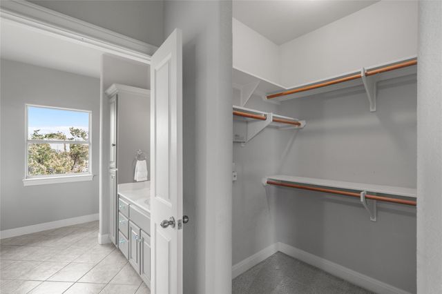 19627 Tyler TRL, Jonestown, TX 78645
