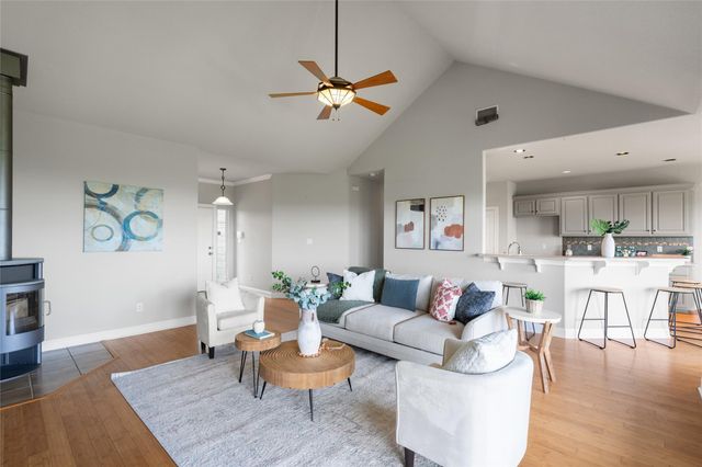 19627 Tyler TRL, Jonestown, TX 78645