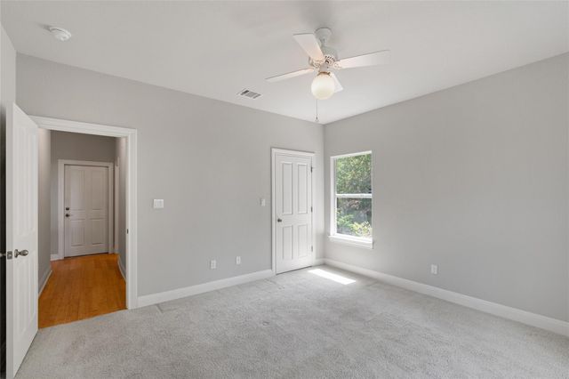 19627 Tyler TRL, Jonestown, TX 78645