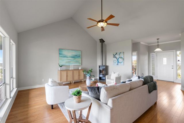19627 Tyler TRL, Jonestown, TX 78645