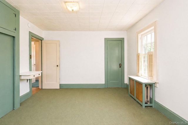 211 Old Middletown Road, Pearl River, NY 10965