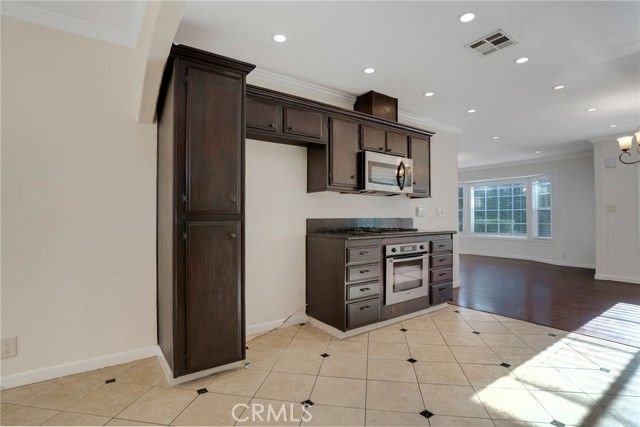6730 Balboa Boulevard, Van Nuys (los Angeles), CA 91406