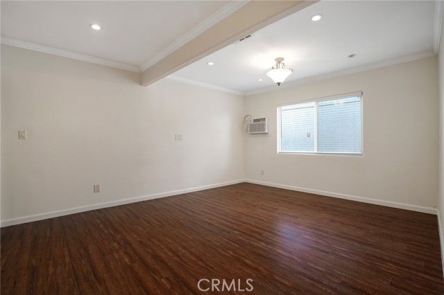 6730 Balboa Boulevard, Van Nuys (los Angeles), CA 91406