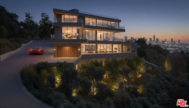 1510 N Tigertail Road, Los Angeles, CA 90049