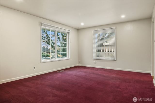 7942 15th Avenue SW, Seattle, WA 98106