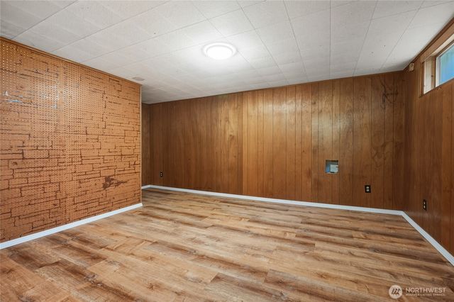 7942 15th Avenue SW, Seattle, WA 98106