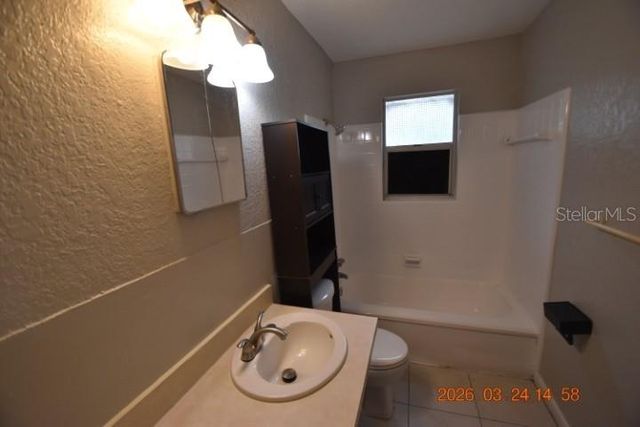 4006 E PARIS STREET, Tampa, FL 33610