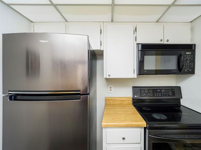 3235 BENEVA ROAD 101, Sarasota, FL 34232