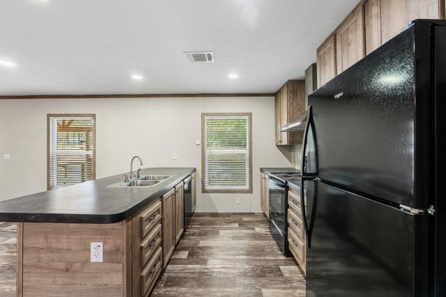 140 Stewart Street, Coldspring, TX 77331