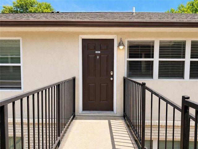 48 Peachtree Avenue NE 221, Atlanta, GA 30305