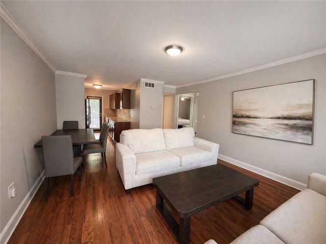48 Peachtree Avenue NE 221, Atlanta, GA 30305