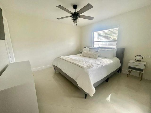 202 VILLAGE VIEW LANE, Lakeland, FL 33809