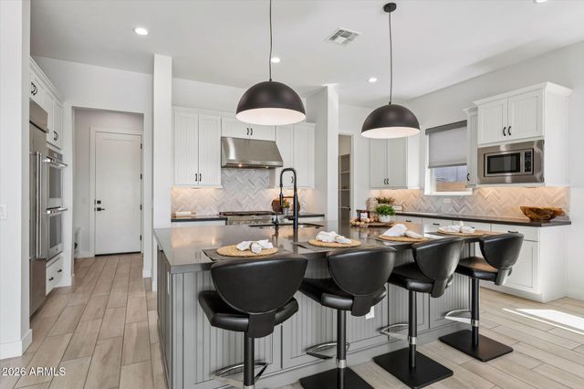 17467 W Guthrie Street, Surprise, AZ 85388