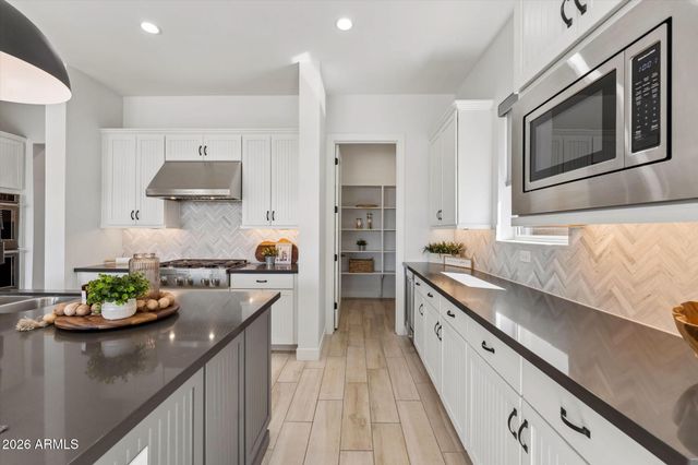 17467 W Guthrie Street, Surprise, AZ 85388