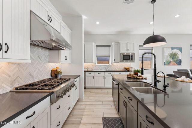 17467 W Guthrie Street, Surprise, AZ 85388