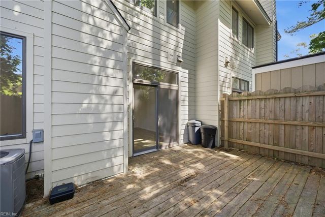 718 Coquina LN, Virginia Beach, VA 23451
