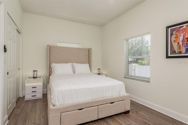 206 W WARREN AVENUE, Tampa, FL 33602