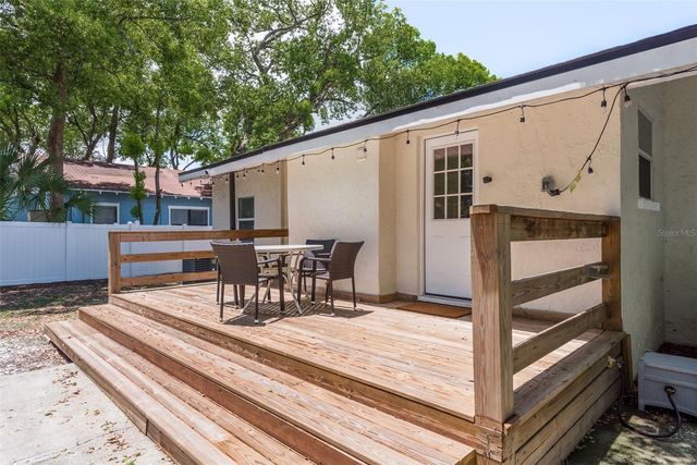 206 W WARREN AVENUE, Tampa, FL 33602