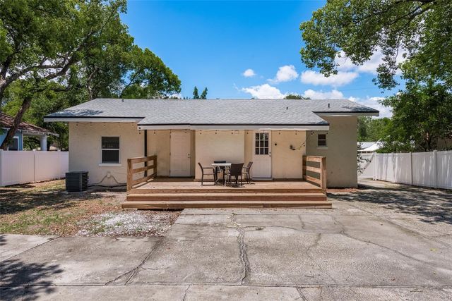 206 W WARREN AVENUE, Tampa, FL 33602