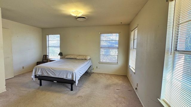 707 Cardinal Dr, Kerrville, TX 78028