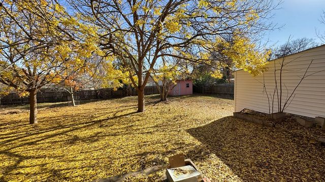 707 Cardinal Dr, Kerrville, TX 78028