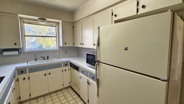 707 Cardinal Dr, Kerrville, TX 78028