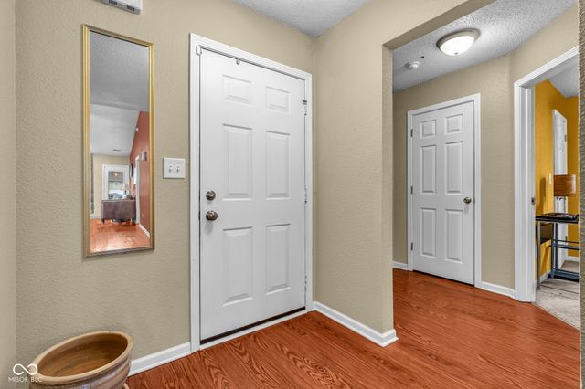 5850 Woodcote Drive, Indianapolis, IN 46221