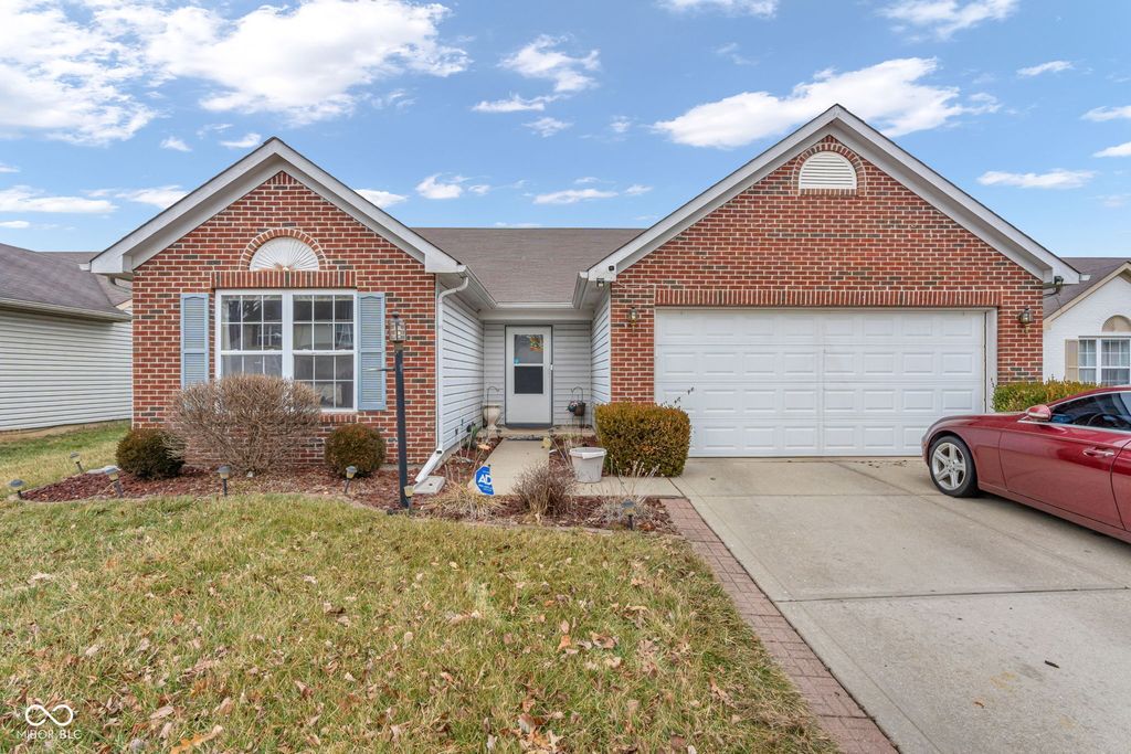 5850 Woodcote Drive, Indianapolis, IN 46221