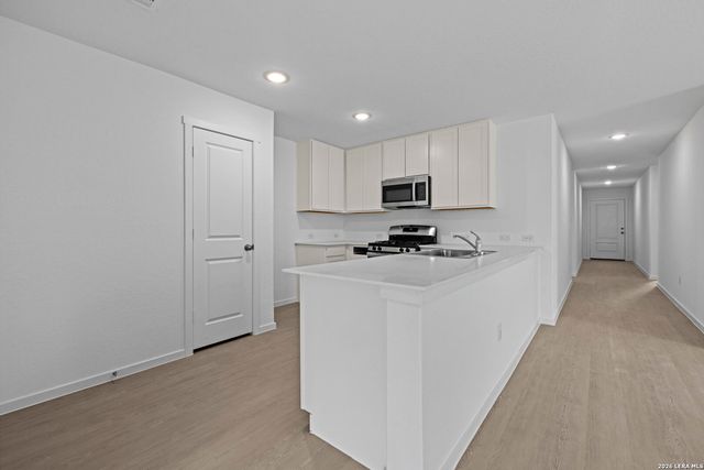 1870 Stonechat, New Braunfels, TX 78130