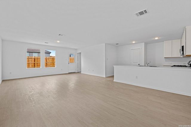 1870 Stonechat, New Braunfels, TX 78130