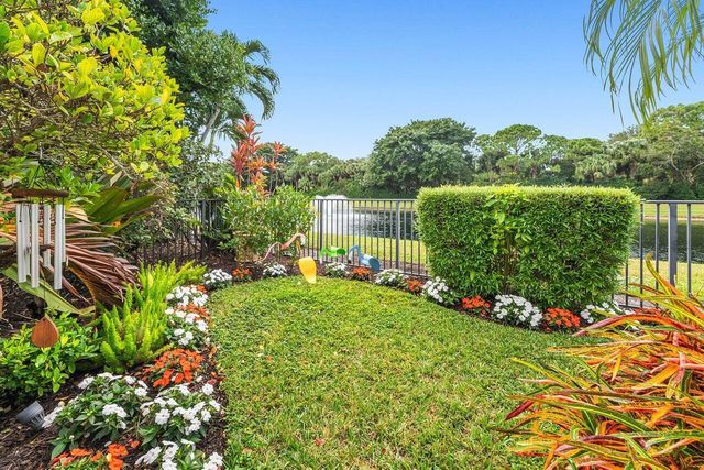 28 Laguna Terrace, Palm Beach Gardens, FL 33418