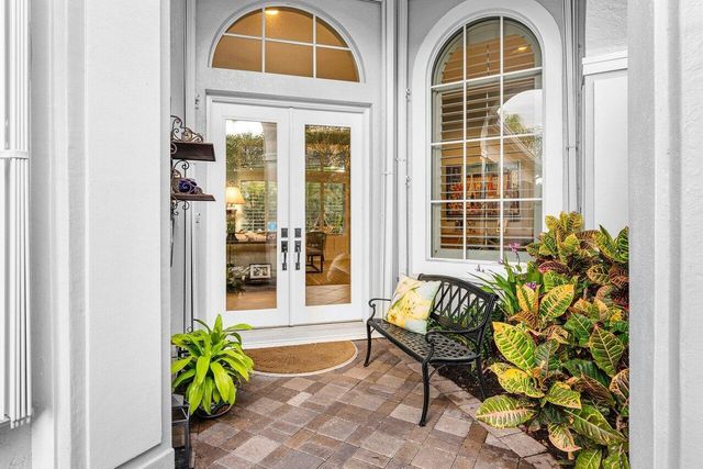 28 Laguna Terrace, Palm Beach Gardens, FL 33418